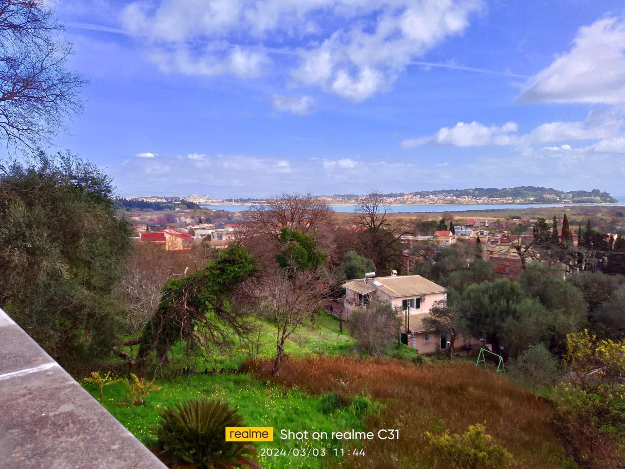 Corfu-aris